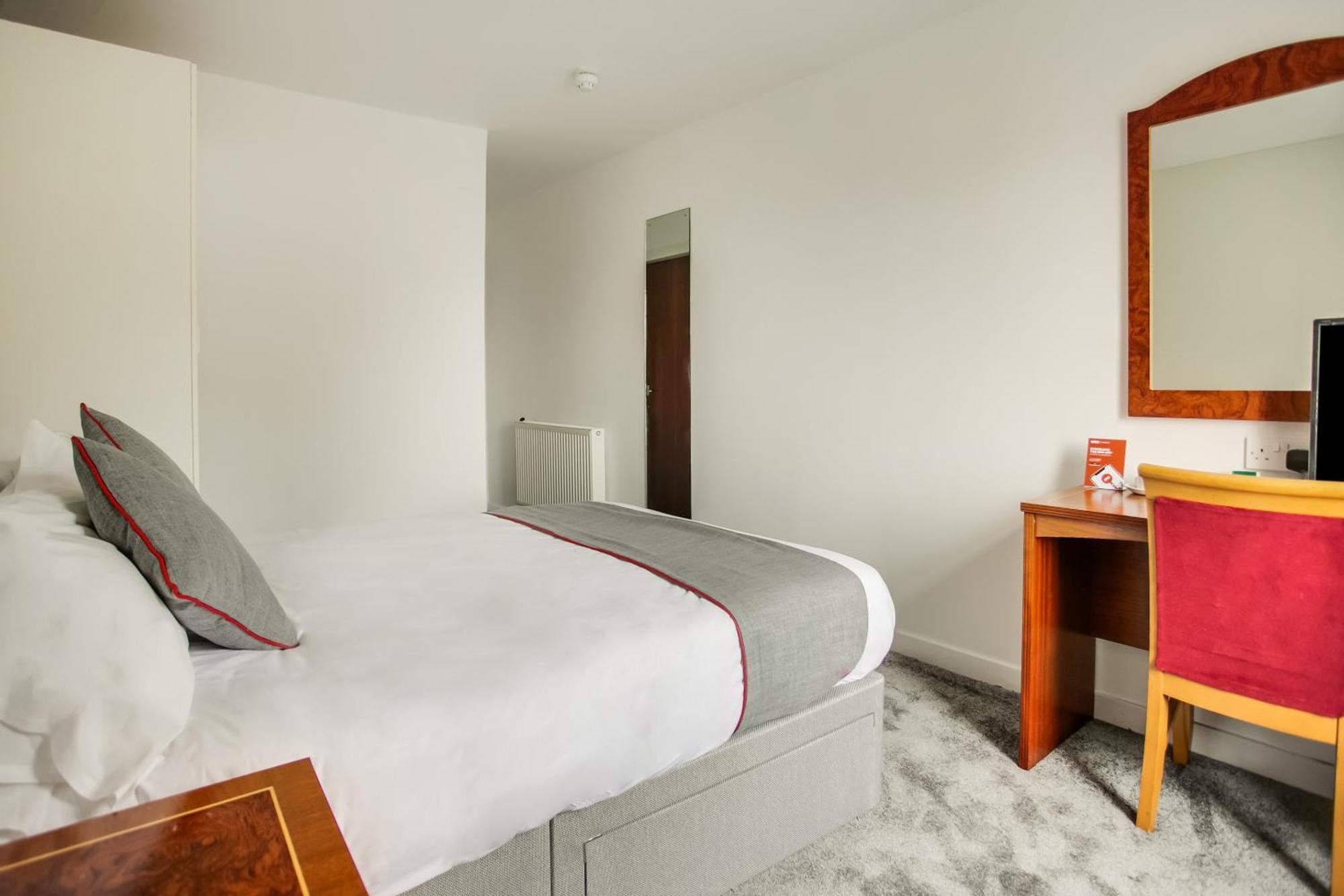 Oyo Glenpark Hotel, Ayr Central Zewnętrze zdjęcie